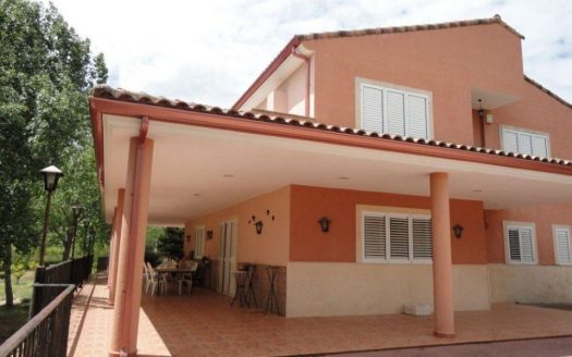 Villa for sale in Aielo de Malferit